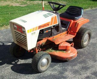   5116 Riding Lawn Garden Tractor with 42 Mower Deck & 16 hp Briggs En