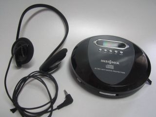 Insignia NS P4112 CD Player w/ Headphones Portable CD, CD R and CD RW 