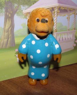 Berenstain Bears Mama Bear Figurine Figure Cake Topper Shopping Cart 
