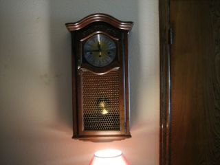 BEAUTIFUL SLIGH WESTMINSTER WALL CLOCK OPEN TO REASONABLE OFFERS