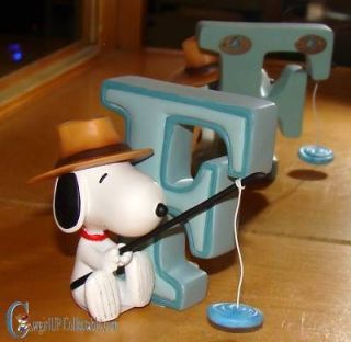8576   Letter F (Peanuts Alphabet) Snoopy Fishing