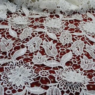 1m Flower Embellished Floral Leaf Guipure Lace Fabric 3D   Off White 