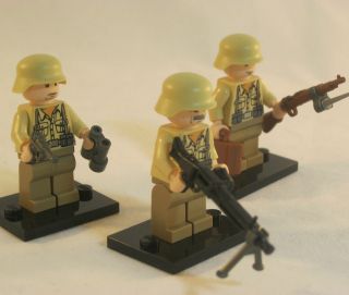   Lego GERMAN ARMY Minifigure DAK INFANTRY Afrikakorps AFRIKA KORPS MG42