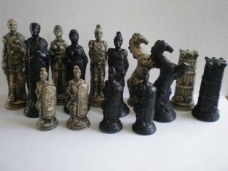 Roman Model Resin Chess Set   Teak & Ivory effect