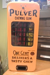 RARE Pulver Chewing Gum Vending Machine with Figure One Cent NICE 