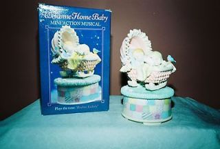 Enesco Music Box WELCOME HOME BABY plays Brahms Lullaby