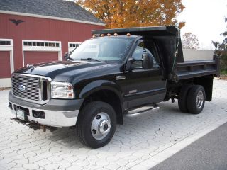 Ford  F 350 DUMP TRUCK WITH SNOW PLOW 2005 FORD F350 XL SUPER DUTY 