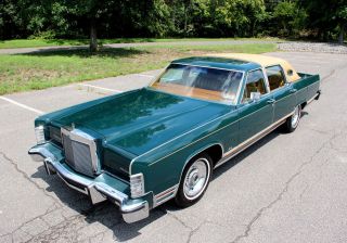 lincoln town car original absolutely gorgeous 39k actual mile 78