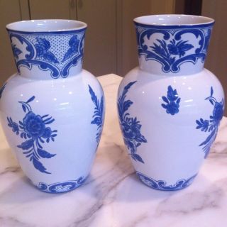Tiffany Delft Exclusively for TIFFANY & Co. Pair Matching Vases 9 1 