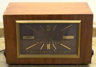 Vintage 1950s MOTOROLA Clock Radio 62CW Wood Cabinet, Manual; WORKS