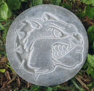   plaque Dog Mold plaster concrete casting garden ornament mould