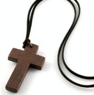 Fashion Ancient Cute Wooden Cross Retro Style Valentines Necklace 