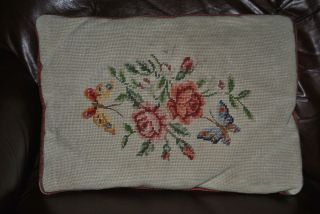   NEEDLEPOINT ROSES FLORAL PILLOW COTTAGE VICTORIAN tapestry DECOR