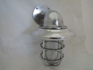 VINTAGE NAUTICAL ALUMINUM BULKHEAD LIGHT FIXTURE   SALVAGED   WIRED 