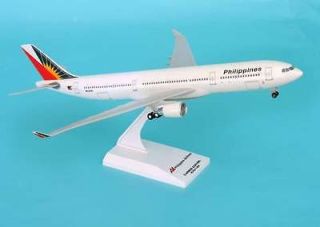   200 PHILIPPINE AIRBUS A330 300 WITH GEAR MODEL PLANE MINT SKR444