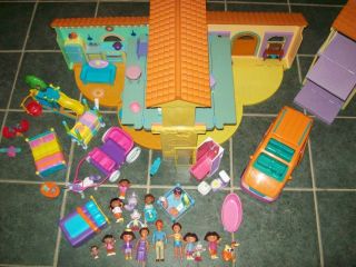 DORA THE EXPLORER Fold Out Talking Doll House sound + Figures 