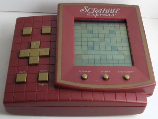 HASBRO SCRABBLE EXPRESS HANDHELD ELECTRONIC GAME 1999
