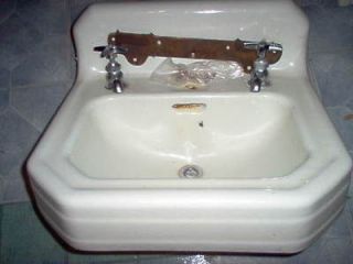 1940s Bathroom Sink Wilmington, NC Pick Up Only