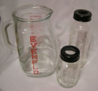 Vintage Set Evenflo glass measure pitcher w/ 2 baby bottles 8 & 4 oz