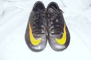KIDS UNISEX NIKE MERCURIAL VICTORY SOCCER/FOOTBALL CLEATS JUNIOR SIZE 