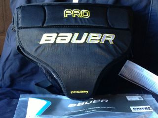BAUER PRO GOAL CUP SR SIZE ***BRAND NEW***