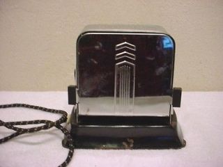 ANTIQUE FLIP DOWN SIDES CHEVRON TOASTER WORKS