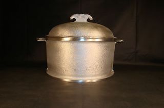Guardian Service 4 Quart Straight Sided Pot with Metal Lid Cookware 