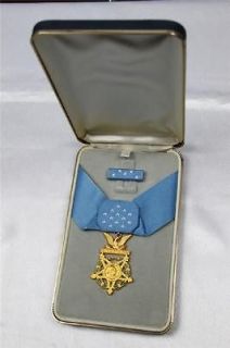 Cased US Medal of Honor MOH Army Version Superb Replica