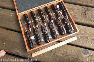 SET OF 12 WOOD CARVING CHISELS GOUGES BENT STRAIGHT FISHTAIL & VEINERS