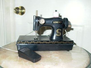   Miniature Plastic Hand Crank or Battery Operated Childs Sewing Machine