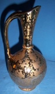 weeping gold vase in Pottery & Glass