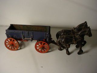 Vintage Arcade McCormick Deering Cast Iron Horse Drawn Wagon