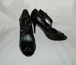 FOREVER 21 Black size 8 Patent Leather Heels Shoes Strappy Peep Toes