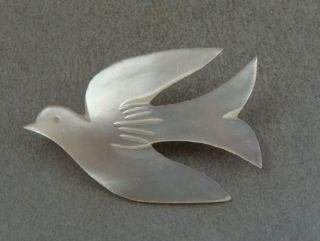 Vintage Bethlehem Carved MOP Mother of Pearl Peace Dove Bird Brooch