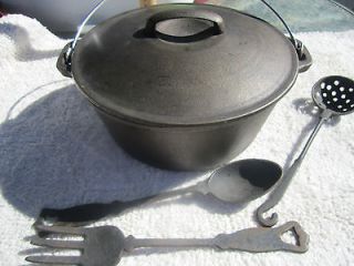 CAST IRON DUTCH OVEN 5 QT WITH SLOTTED LADLE, SPOON & FORK (USED) LOT