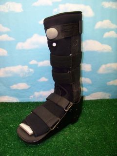 Black Donjoy Orthopedic Walking Boot with Pump XL