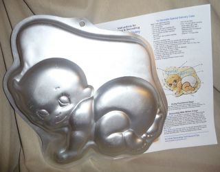 Wilton Special Delivery crawling Itsy Bitsy Baby shower Cake Pan 2000 