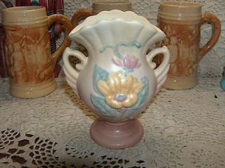 Shabby Hull Pottery Magnolia Very Chic Ornate Fan Top Trophy Vase 
