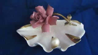  CAPODIMONTE MADE IN ITALY SEA SHELL WITH CERAMIC ROSE AND PEARL