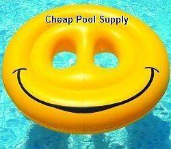 Swimline Inflatable 72 Smiley Face Island Pool Float