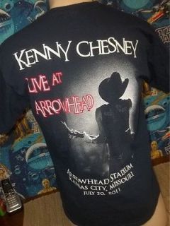 KENNY CHESNEY   2011 kansas city tour  vintage t shirt  L