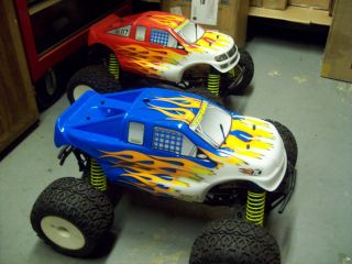 losi lst2 truck in Cars, Trucks & Motorcycles