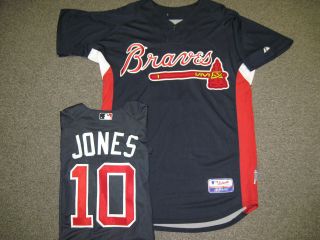 CHIPPER JONES AUTHENTIC COOL BASE JERSEY MAJESTIC NEW SIZE 40 OR 44