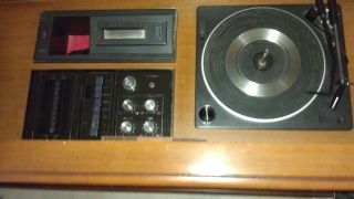 1975 Magnavox Record 8track & Radio Console $250 OR BEST OFFER