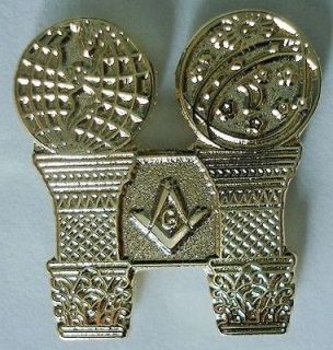 Masonic pin Columns With Spheres Lapel Pin Badge