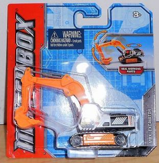 2012 Matchbox REAL WORKING RIGS   MBX EXCAVATOR (WHITE)