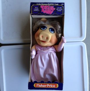 Miss Piggy Muppet Show Fisher Price Puppet with ORIGINAL BOX UNUSED 