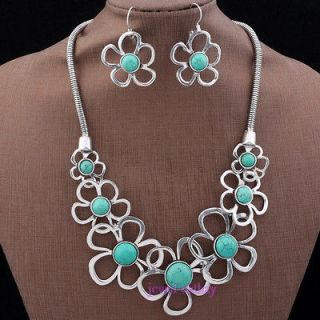 turquoise flower necklace in Necklaces & Pendants