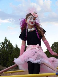  Clown (Lt. Pink/White   10 To 12 Yrs) Dress Up / Halloween Costume