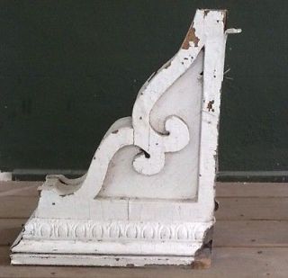 Large Victorian Era Solid Wood House Corbel   White   Antique